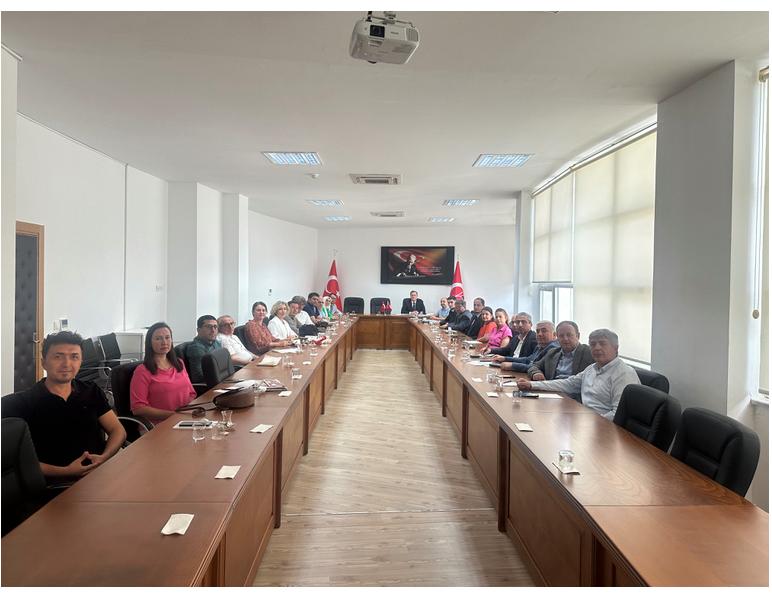 Uygulama ve Araştırma Merkezimiz Kurumsal Akreditasyon Süreci Hakkında Toplantıya Katıldı